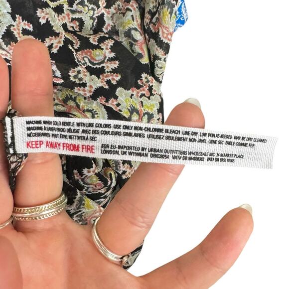 Free People Intimates NWT Pretty Little Thing Cami Black Paisley Lace Tank - Picture 9 of 10